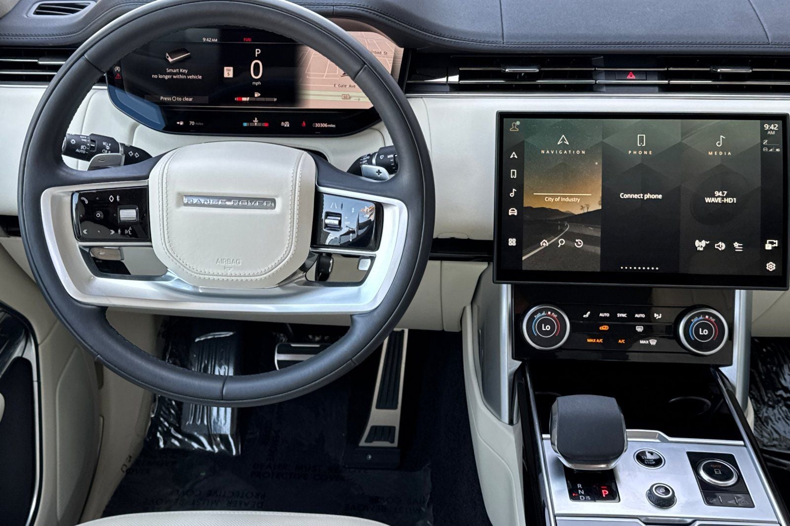 2023 Land Rover Range Rover SE