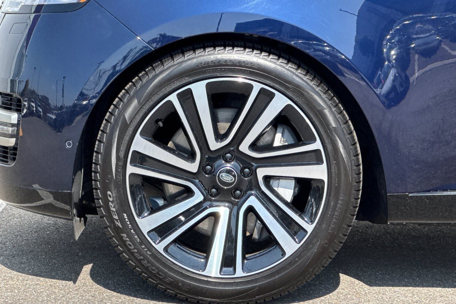 2023 Land Rover Range Rover SE
