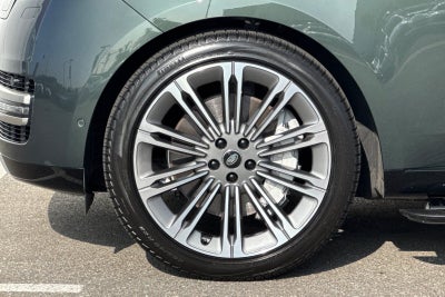 2023 Land Rover Range Rover SE