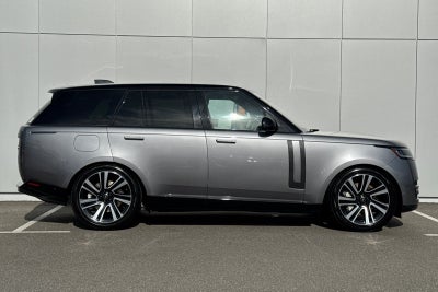2023 Land Rover Range Rover SE