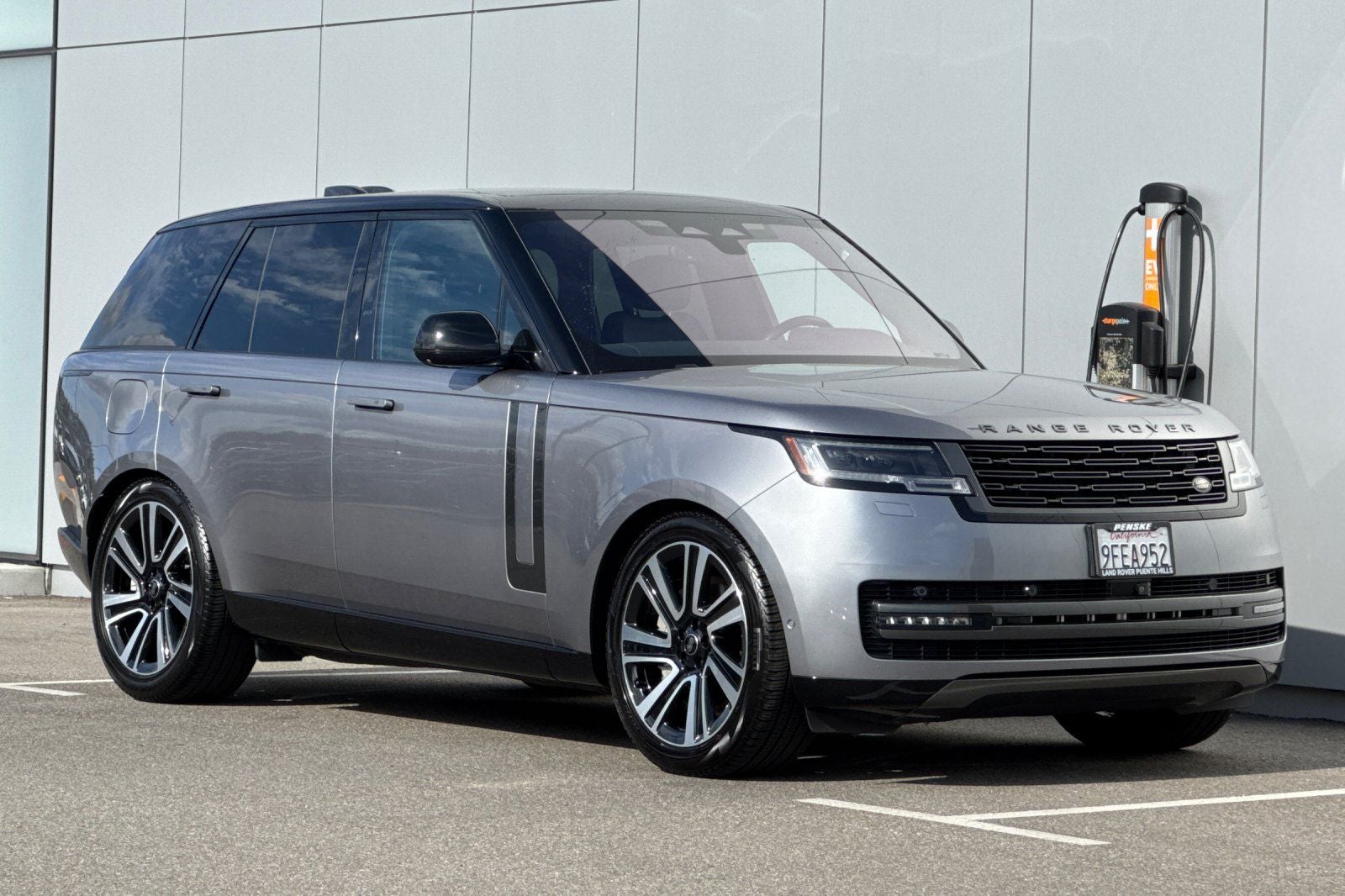 2023 Land Rover Range Rover SE