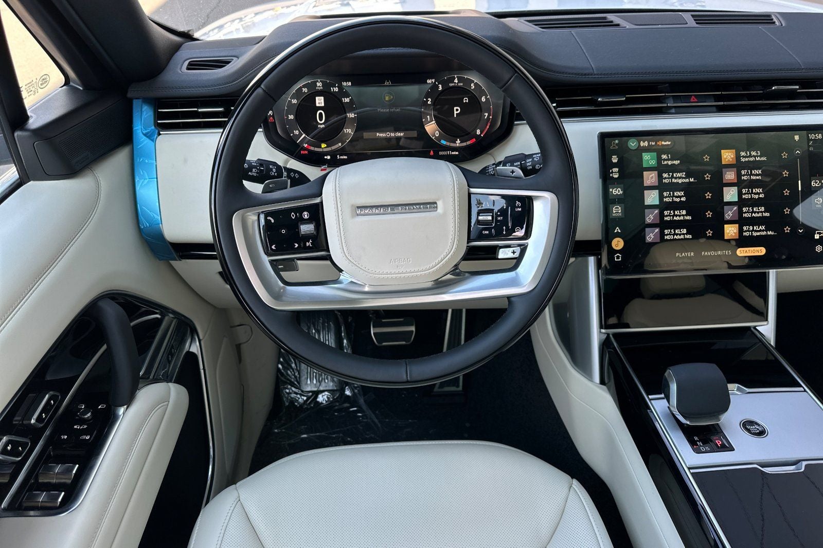 2025 Land Rover Range Rover SE