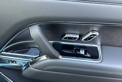 2026 Land Rover Range Rover SE