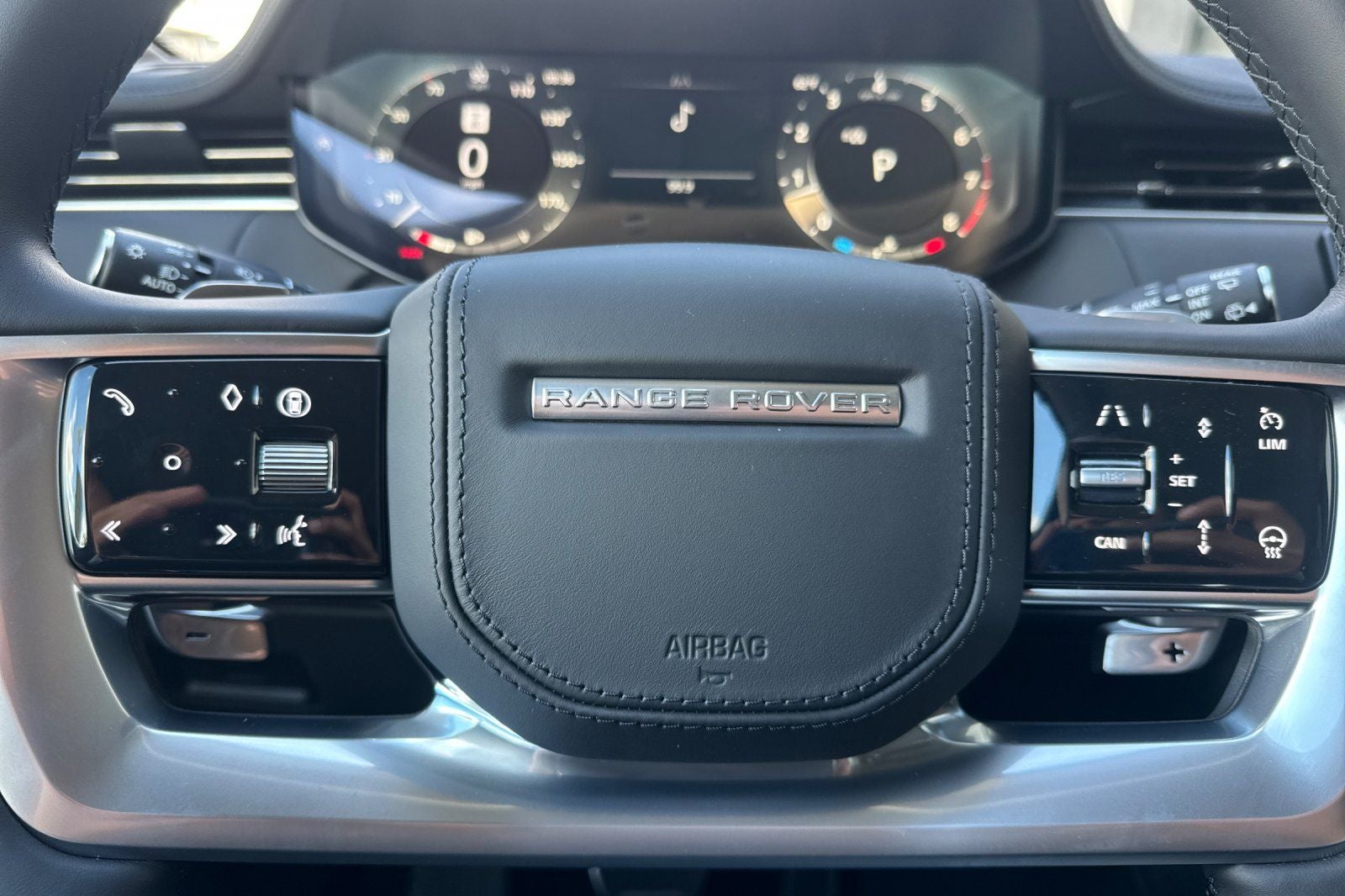 2026 Land Rover Range Rover SE