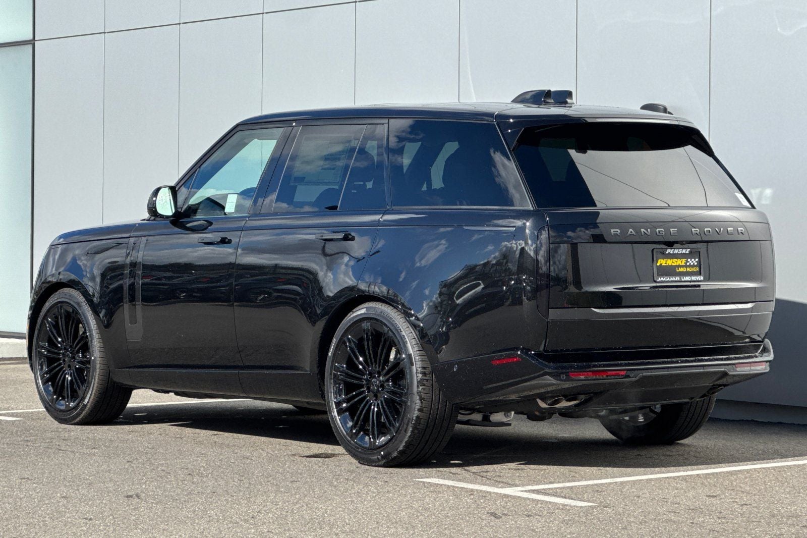 2026 Land Rover Range Rover SE