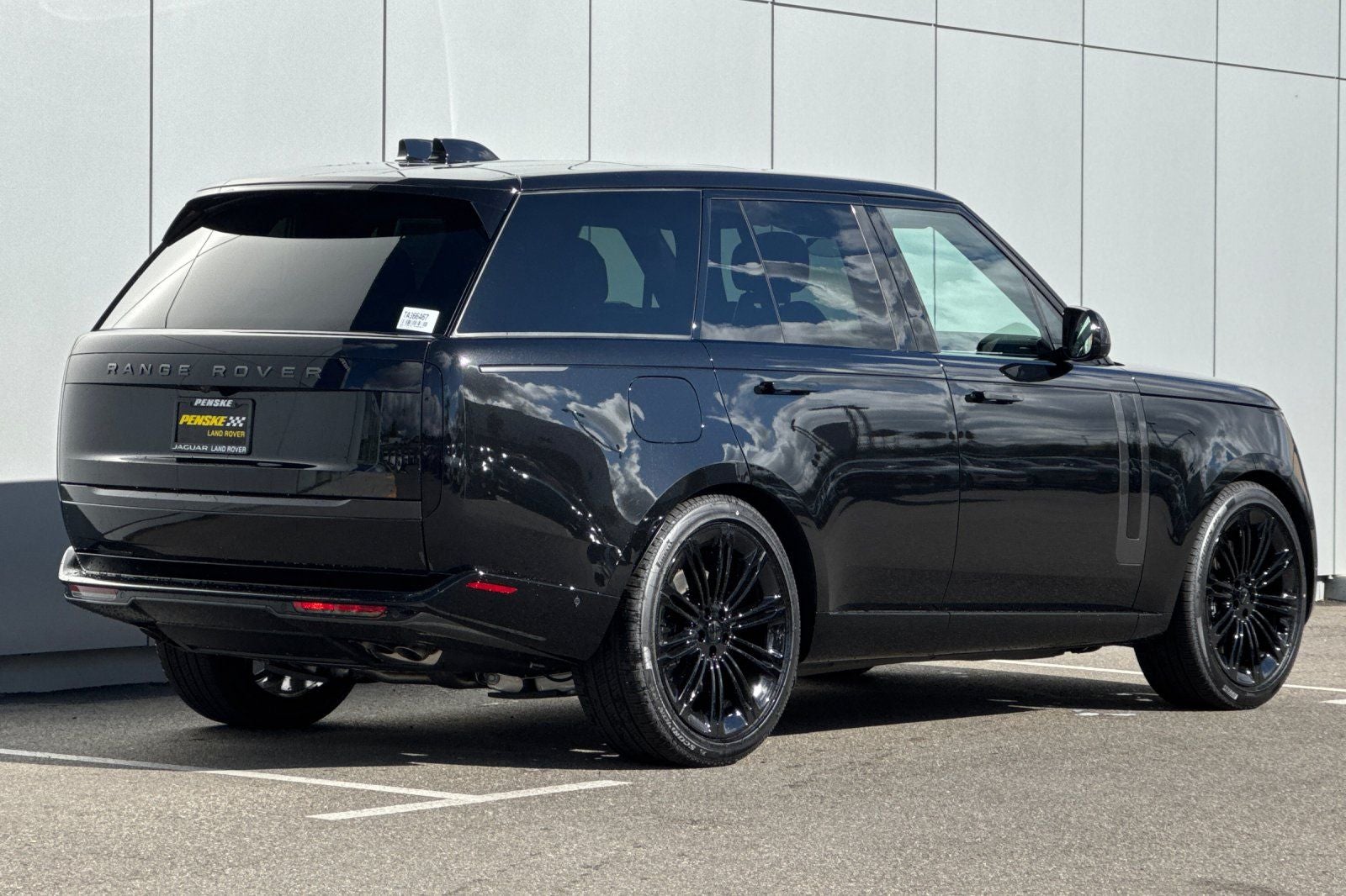 2026 Land Rover Range Rover SE