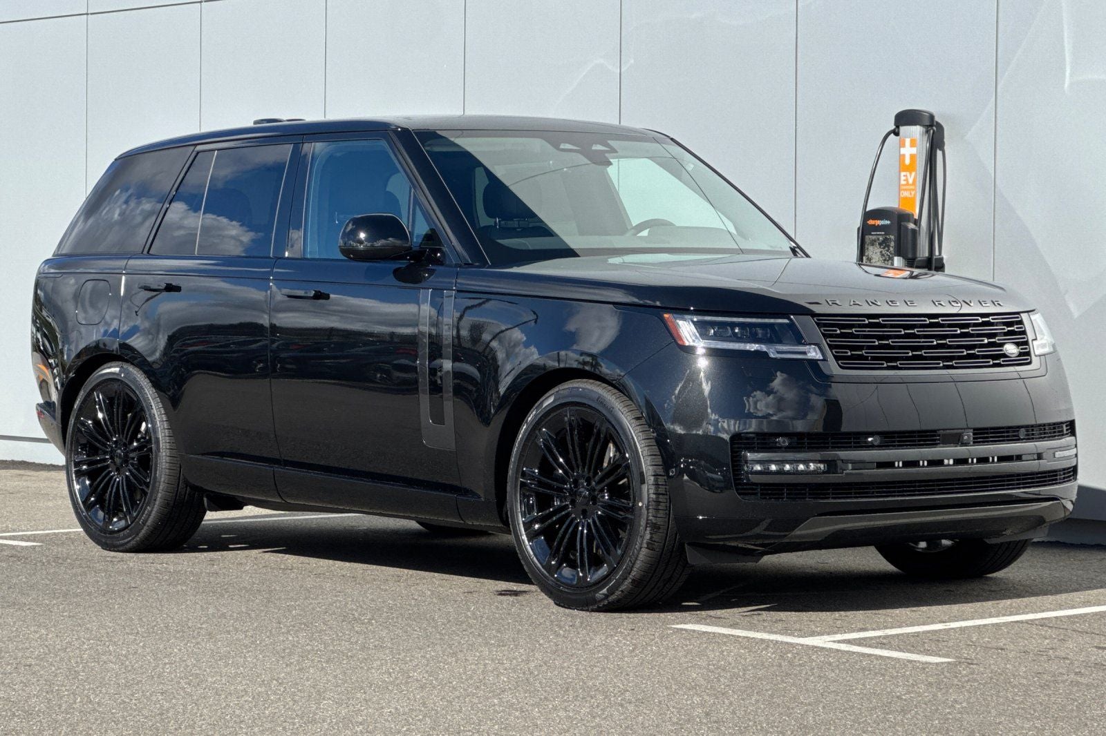 2026 Land Rover Range Rover SE