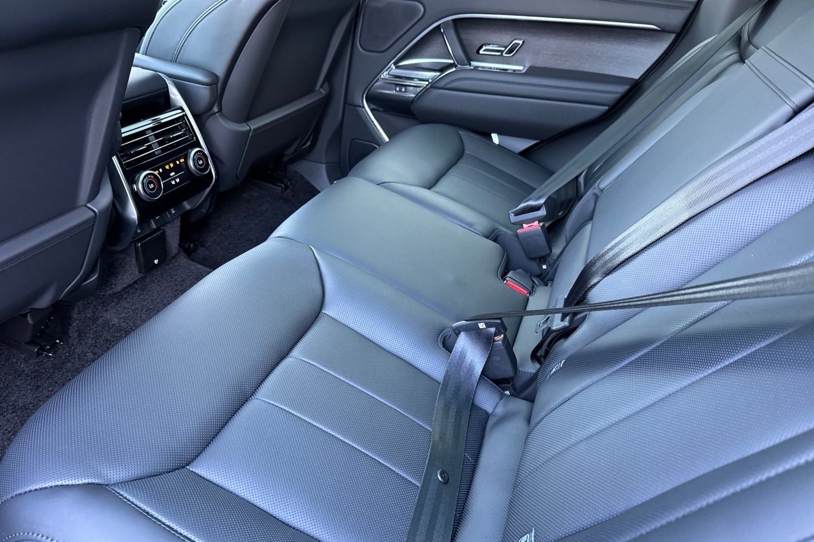 2026 Land Rover Range Rover SE