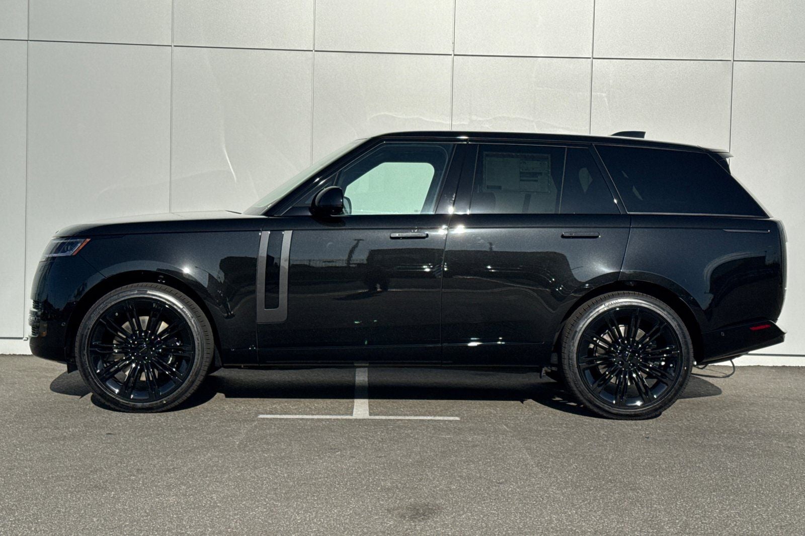 2026 Land Rover Range Rover SE