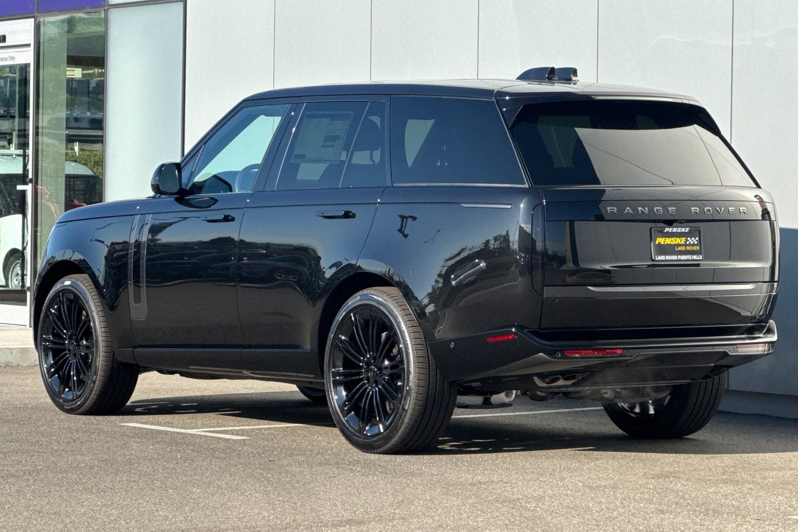 2026 Land Rover Range Rover SE