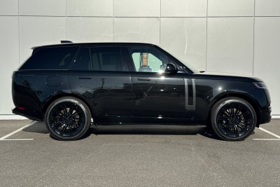 2026 Land Rover Range Rover SE