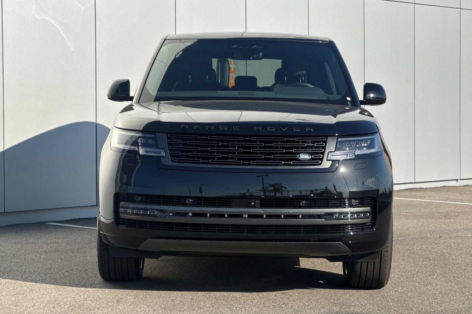 2026 Land Rover Range Rover SE