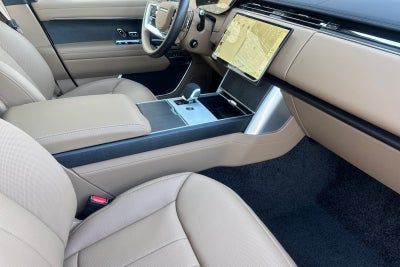 2026 Land Rover Range Rover SE