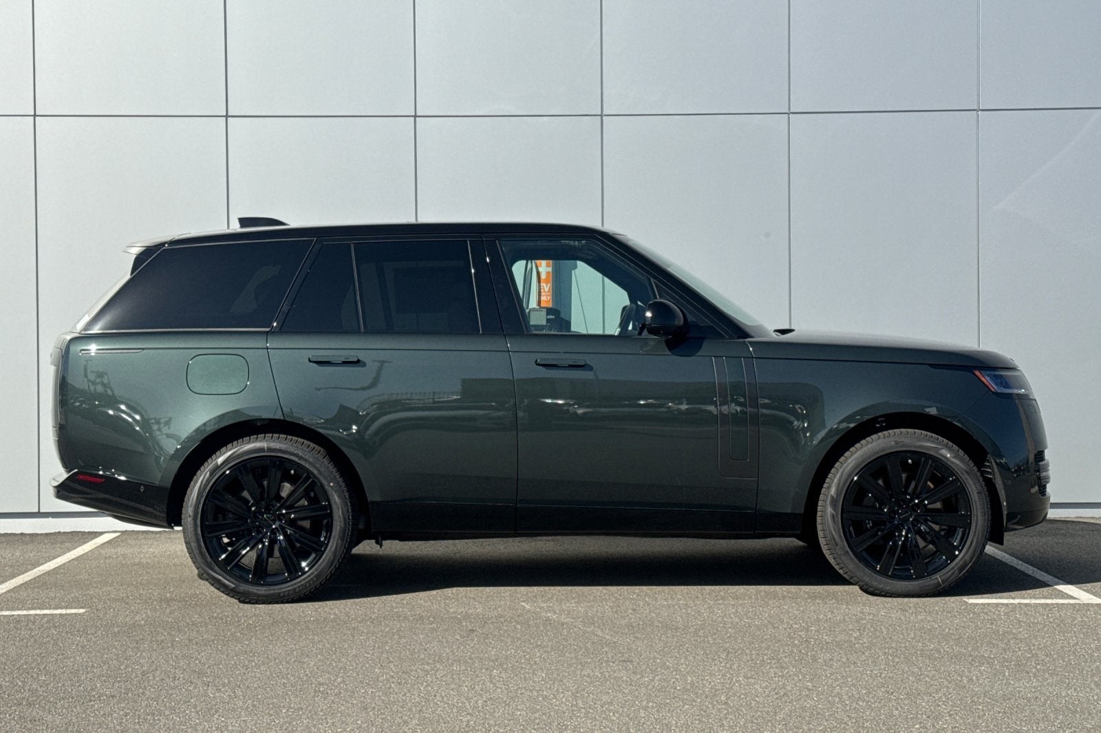 2026 Land Rover Range Rover SE