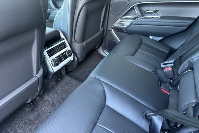 2026 Land Rover Range Rover SE