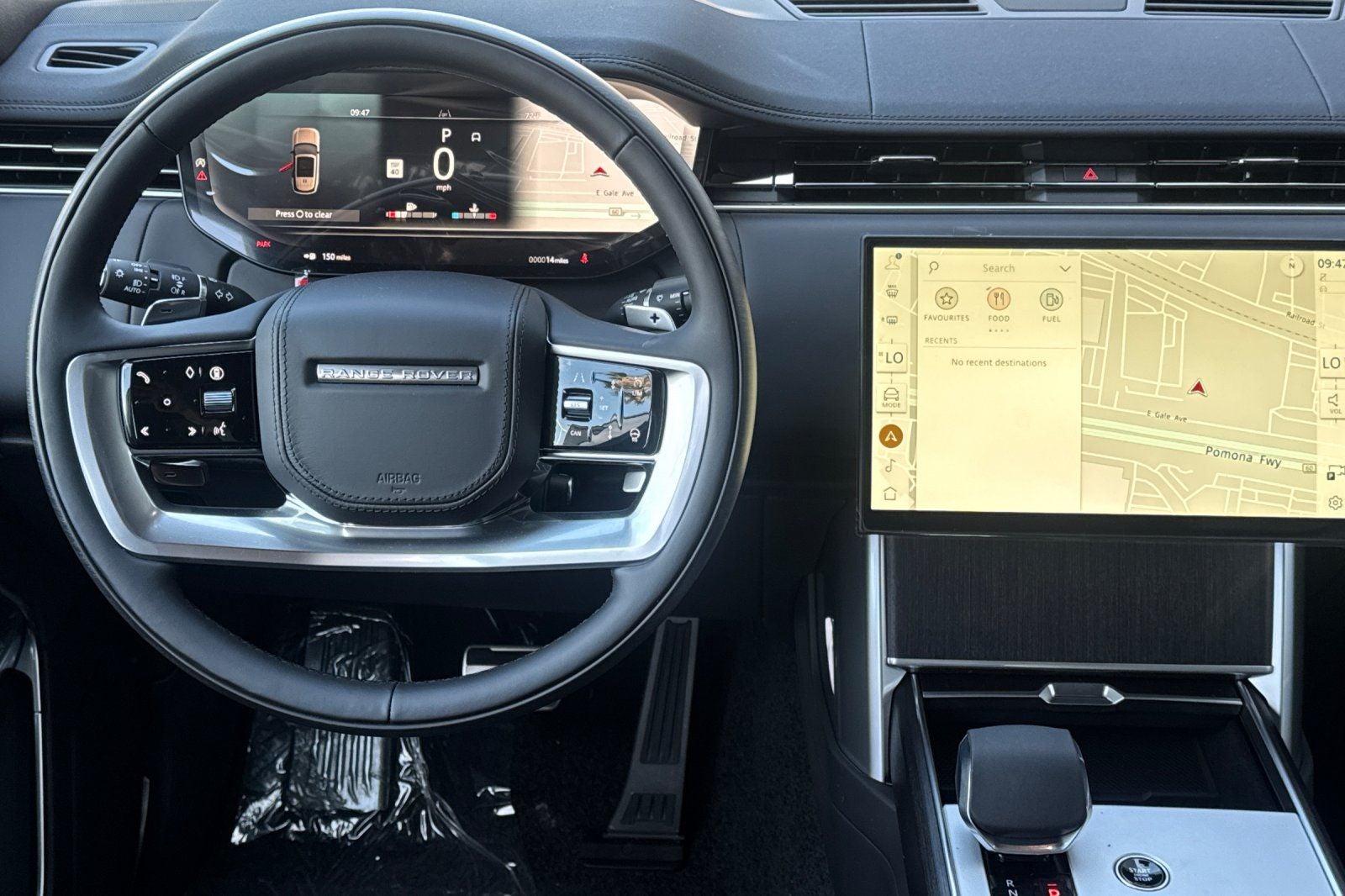 2026 Land Rover Range Rover SE