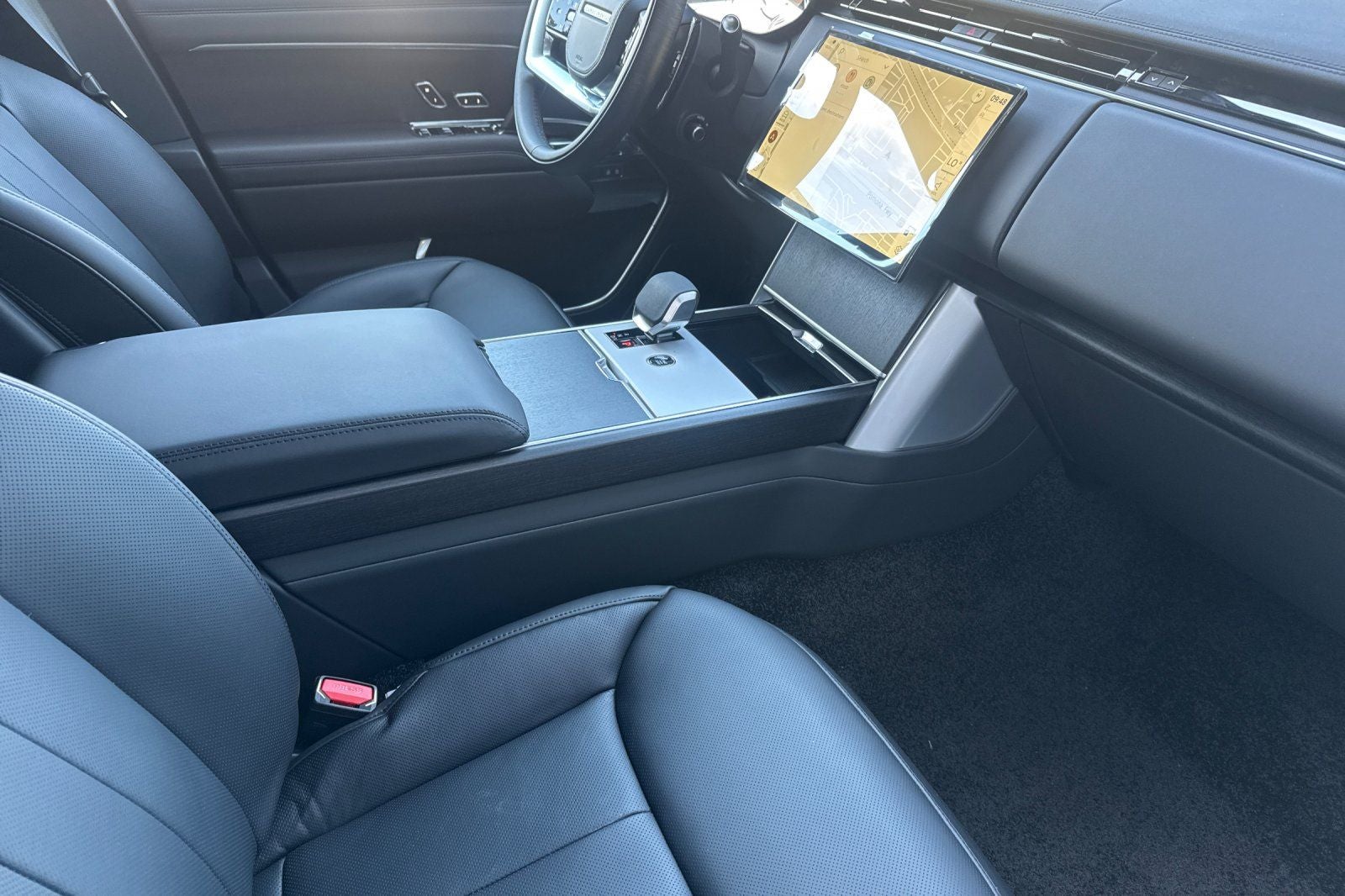 2026 Land Rover Range Rover SE