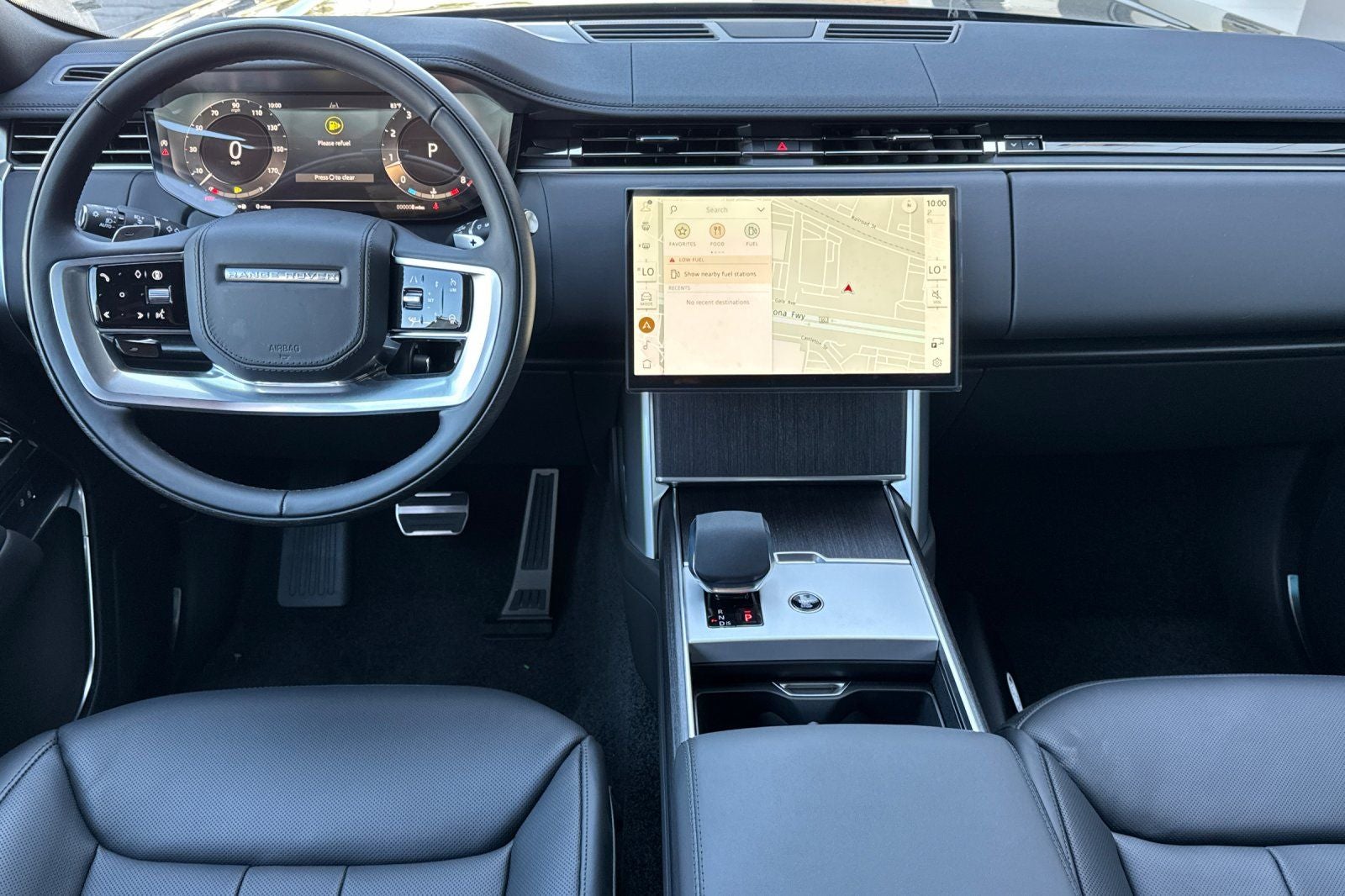 2026 Land Rover Range Rover SE