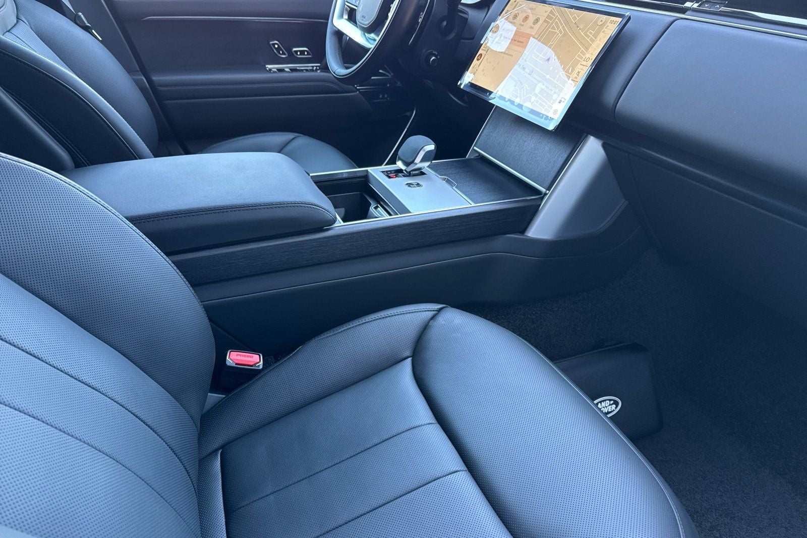 2026 Land Rover Range Rover SE