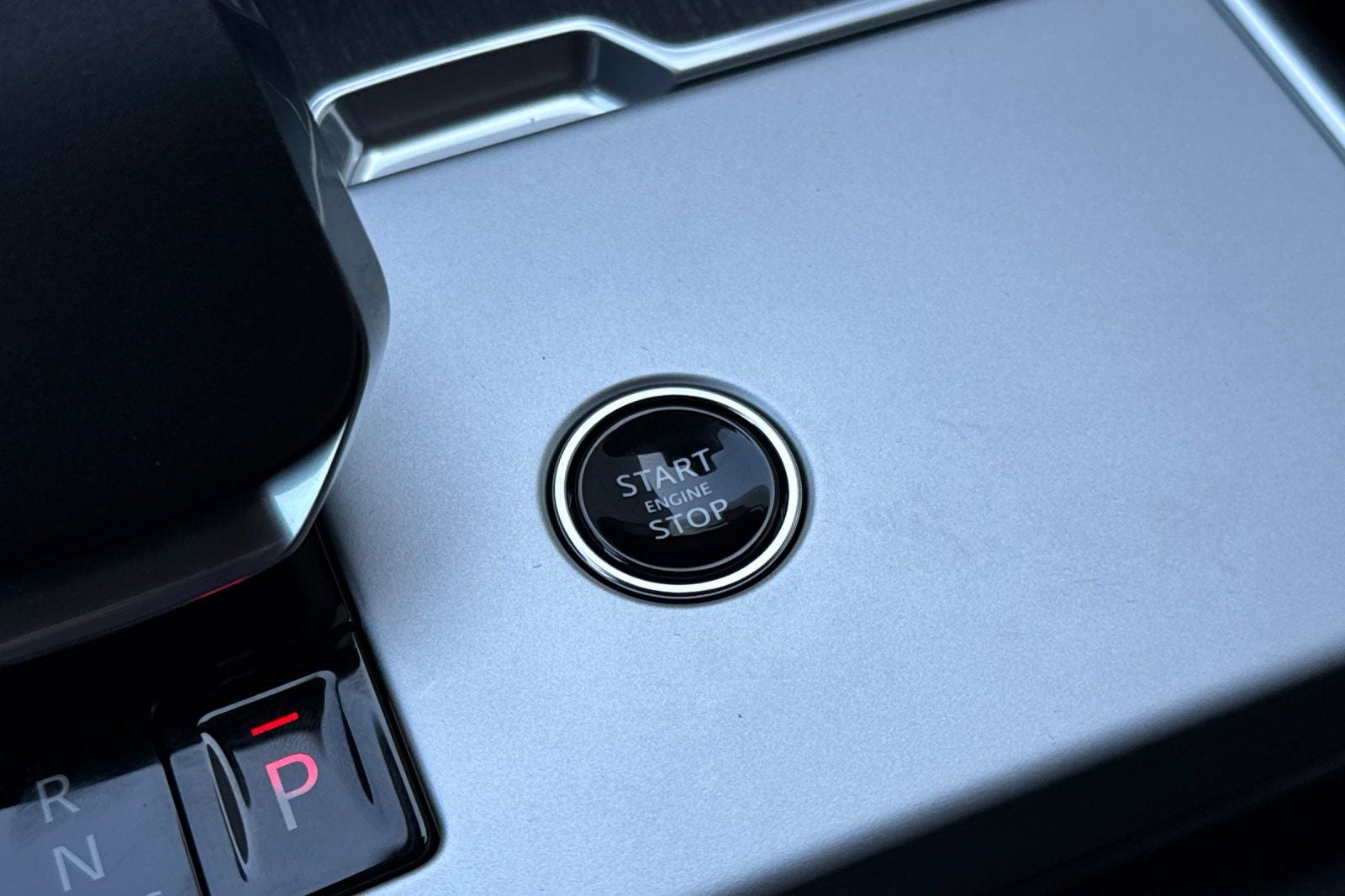 2026 Land Rover Range Rover SE
