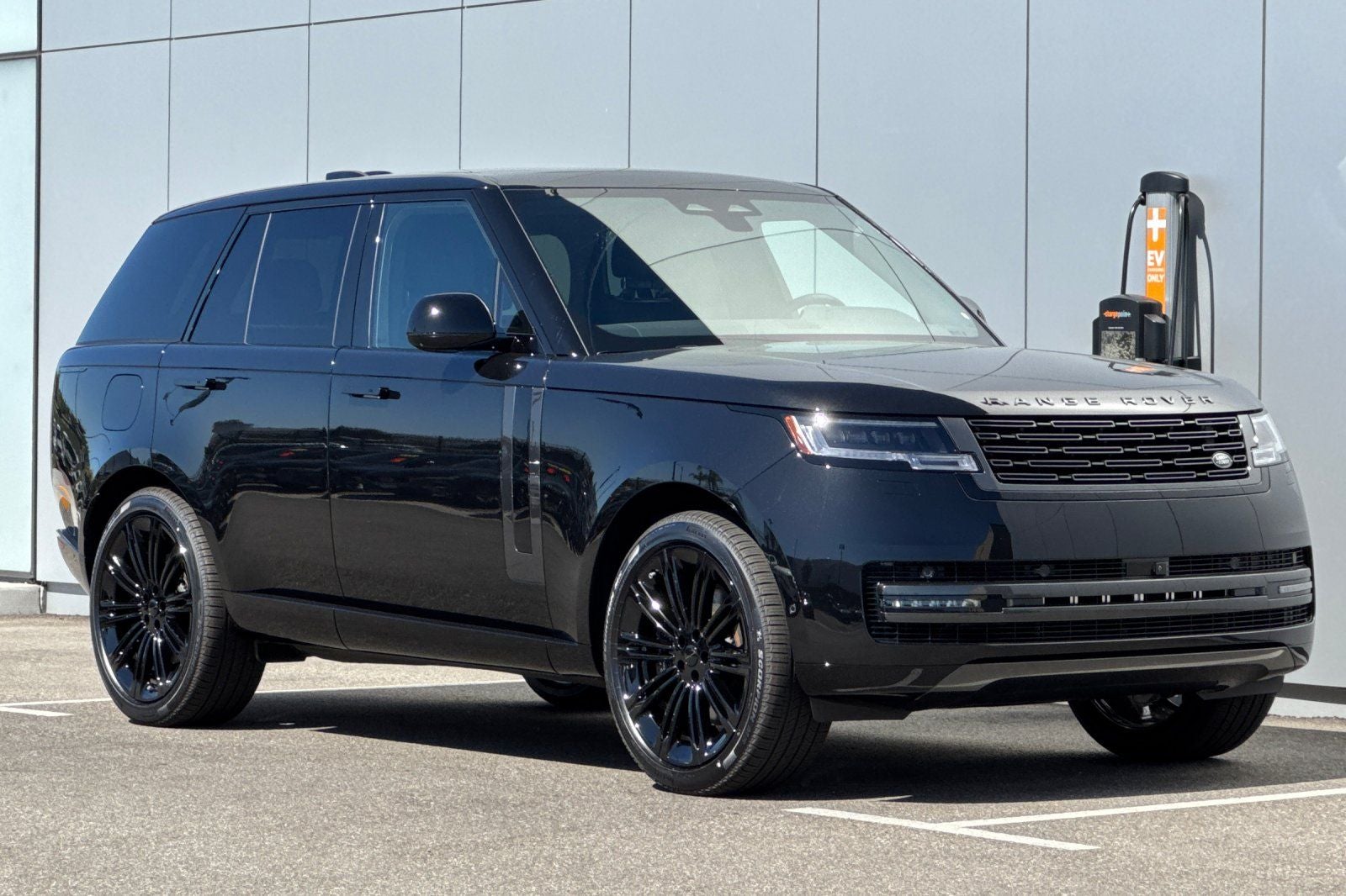 2026 Land Rover Range Rover SE