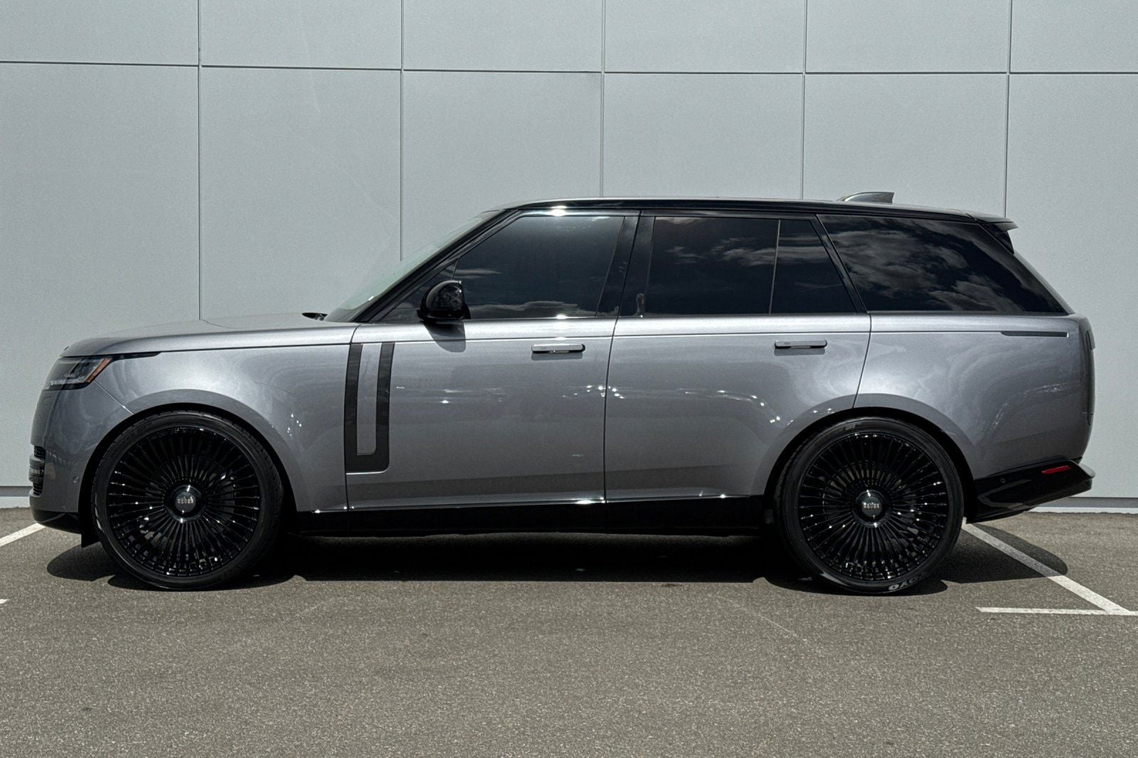 2024 Land Rover Range Rover SE
