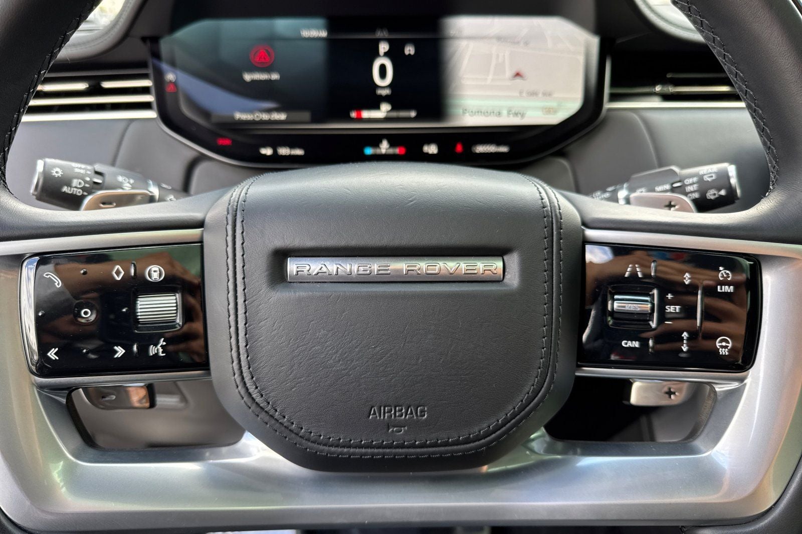 2024 Land Rover Range Rover SE