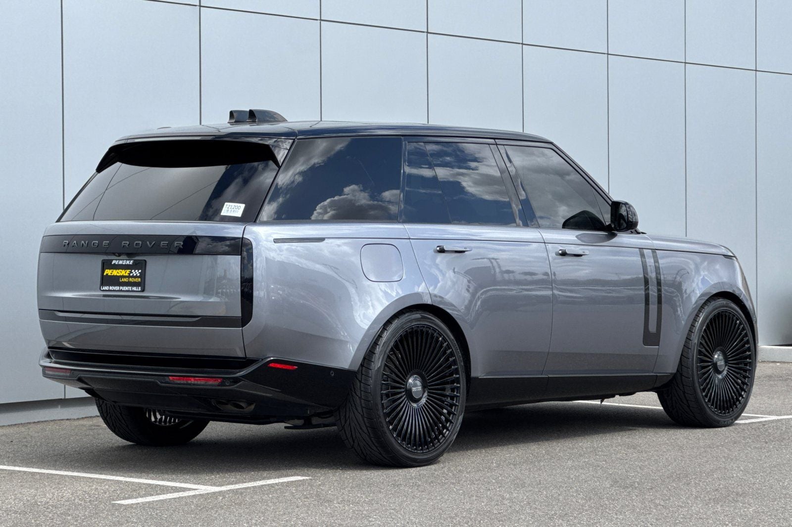 2024 Land Rover Range Rover SE