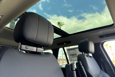 2026 Land Rover Range Rover SE