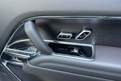 2026 Land Rover Range Rover SE