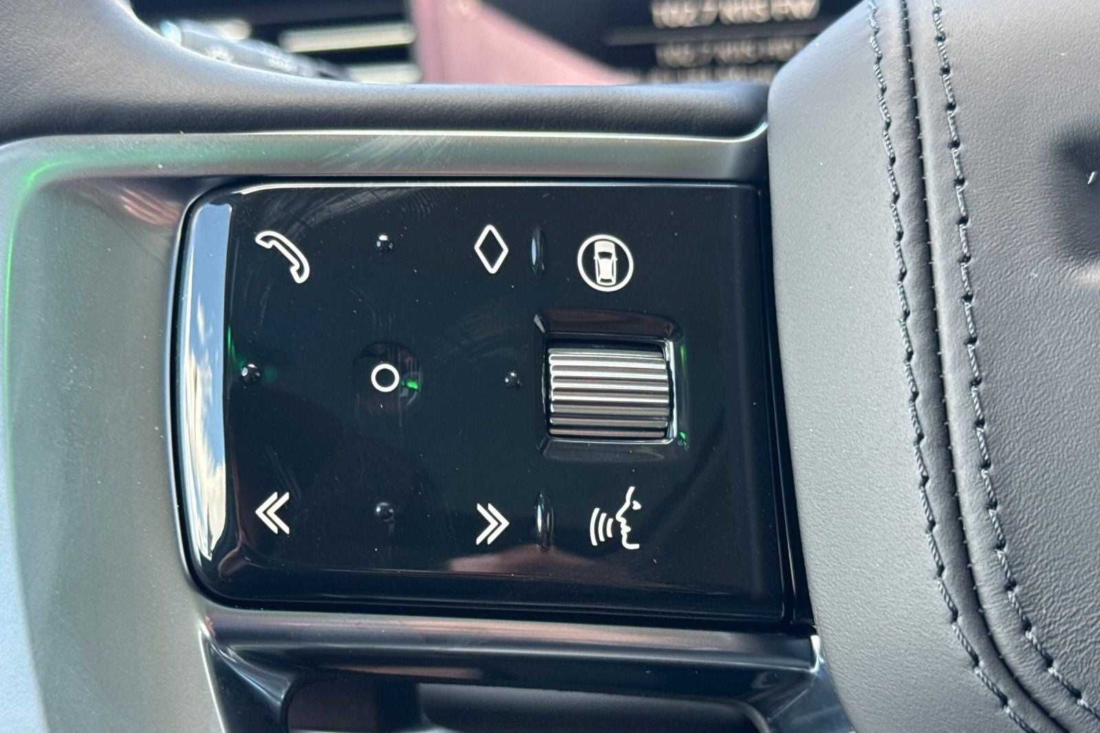 2026 Land Rover Range Rover SE