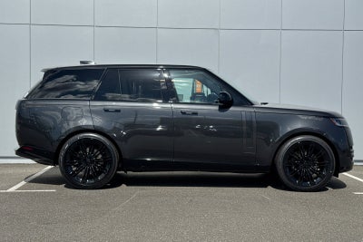 2026 Land Rover Range Rover SE