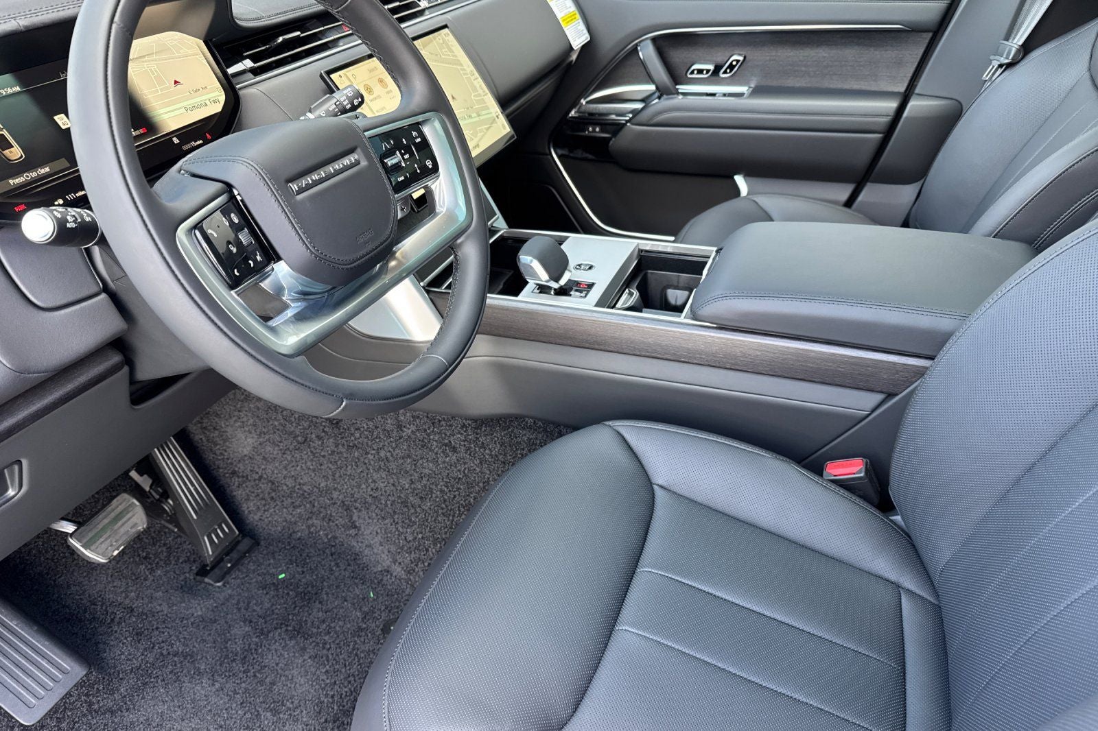 2026 Land Rover Range Rover SE