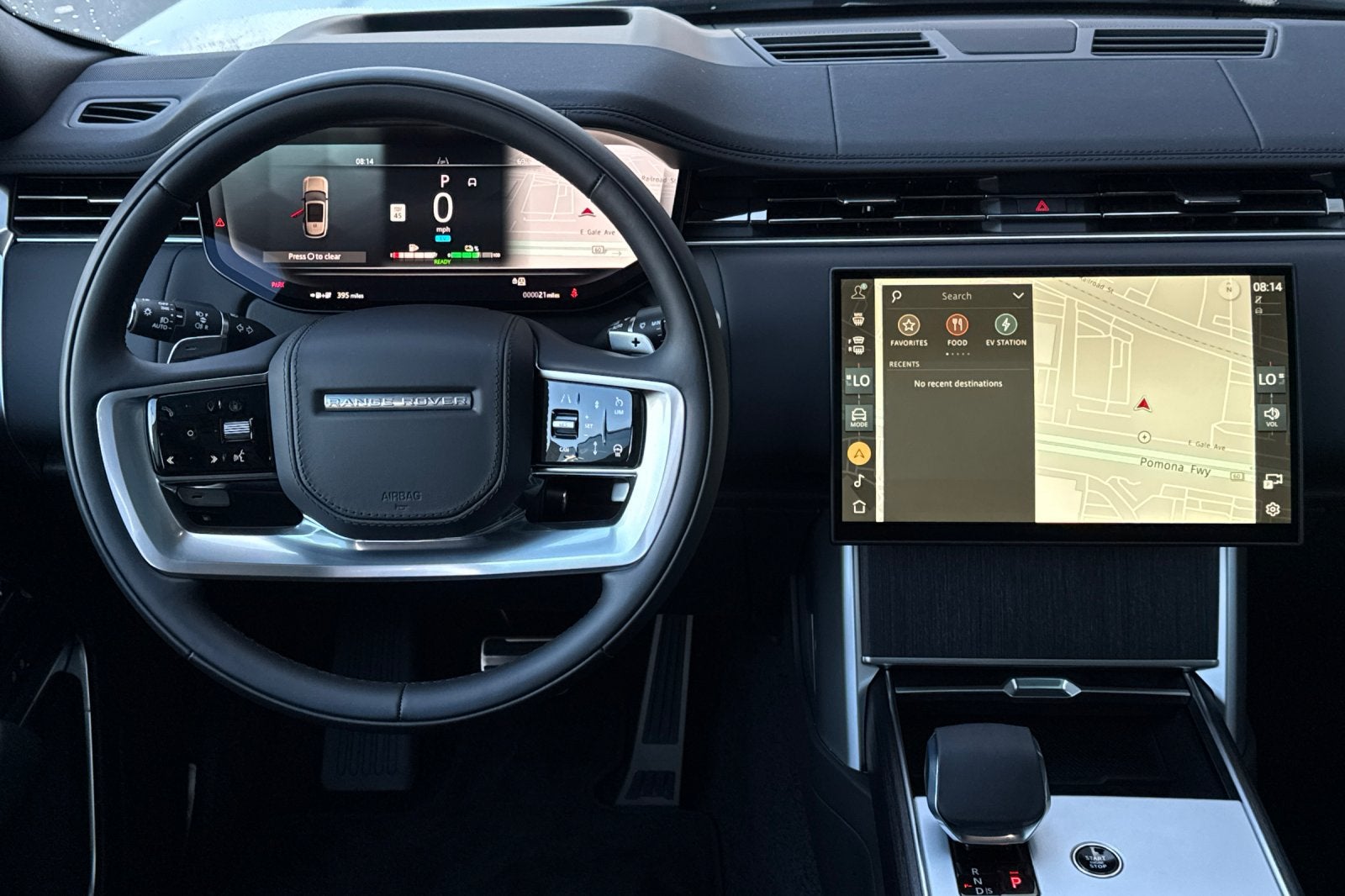 2026 Land Rover Range Rover Plug-In Hybrid SE
