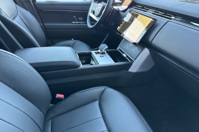 2026 Land Rover Range Rover Plug-In Hybrid SE