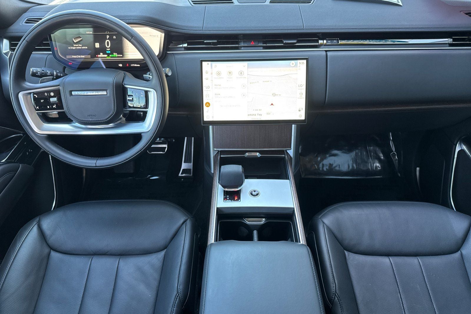 2025 Land Rover Range Rover Plug-In Hybrid SE