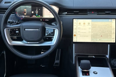 2025 Land Rover Range Rover Plug-In Hybrid SE