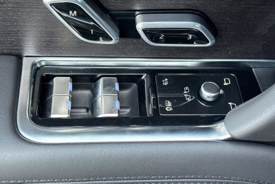 2026 Land Rover Range Rover Plug-In Hybrid SE