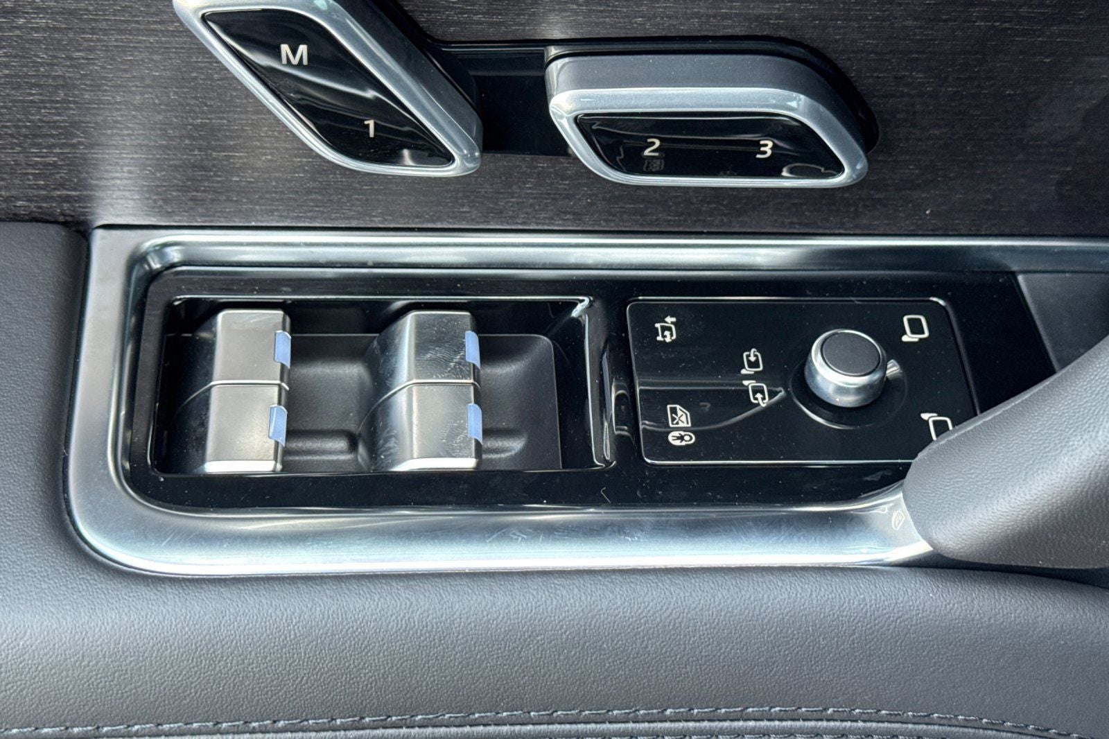 2026 Land Rover Range Rover Plug-In Hybrid SE