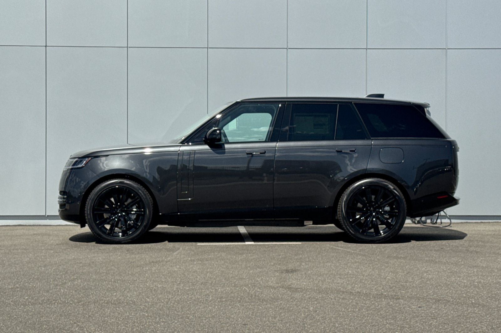 2026 Land Rover Range Rover Plug-In Hybrid SE