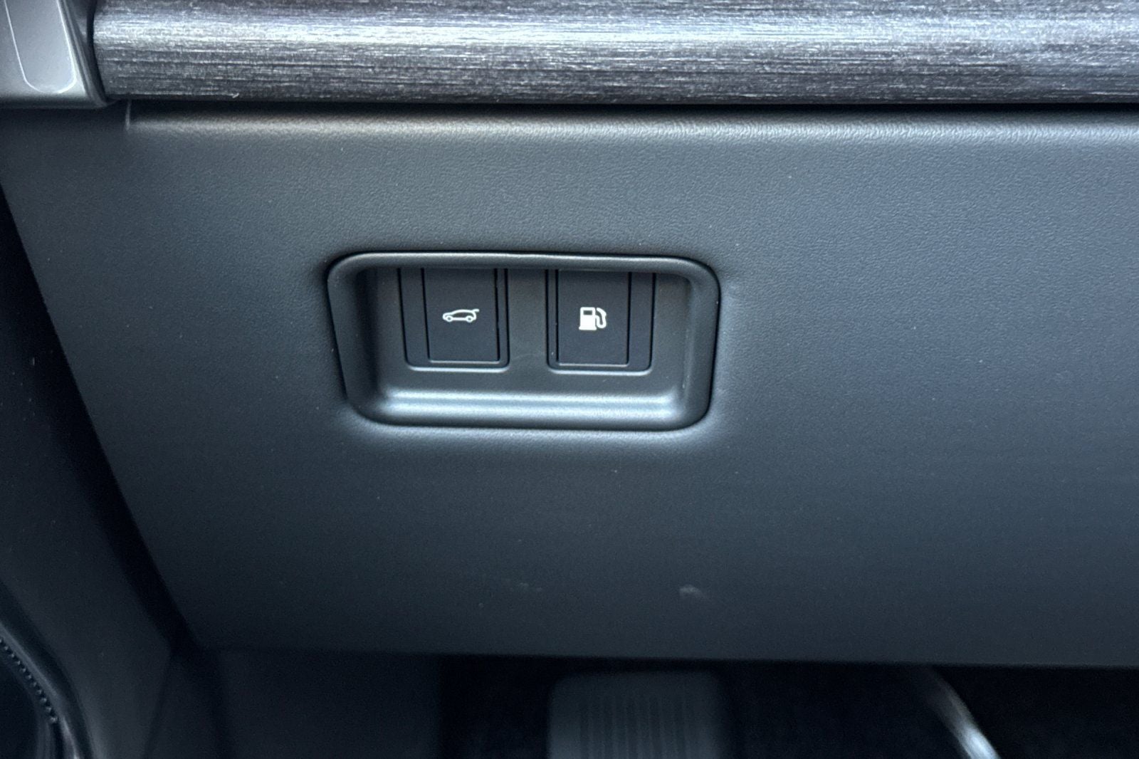 2026 Land Rover Range Rover Plug-In Hybrid SE
