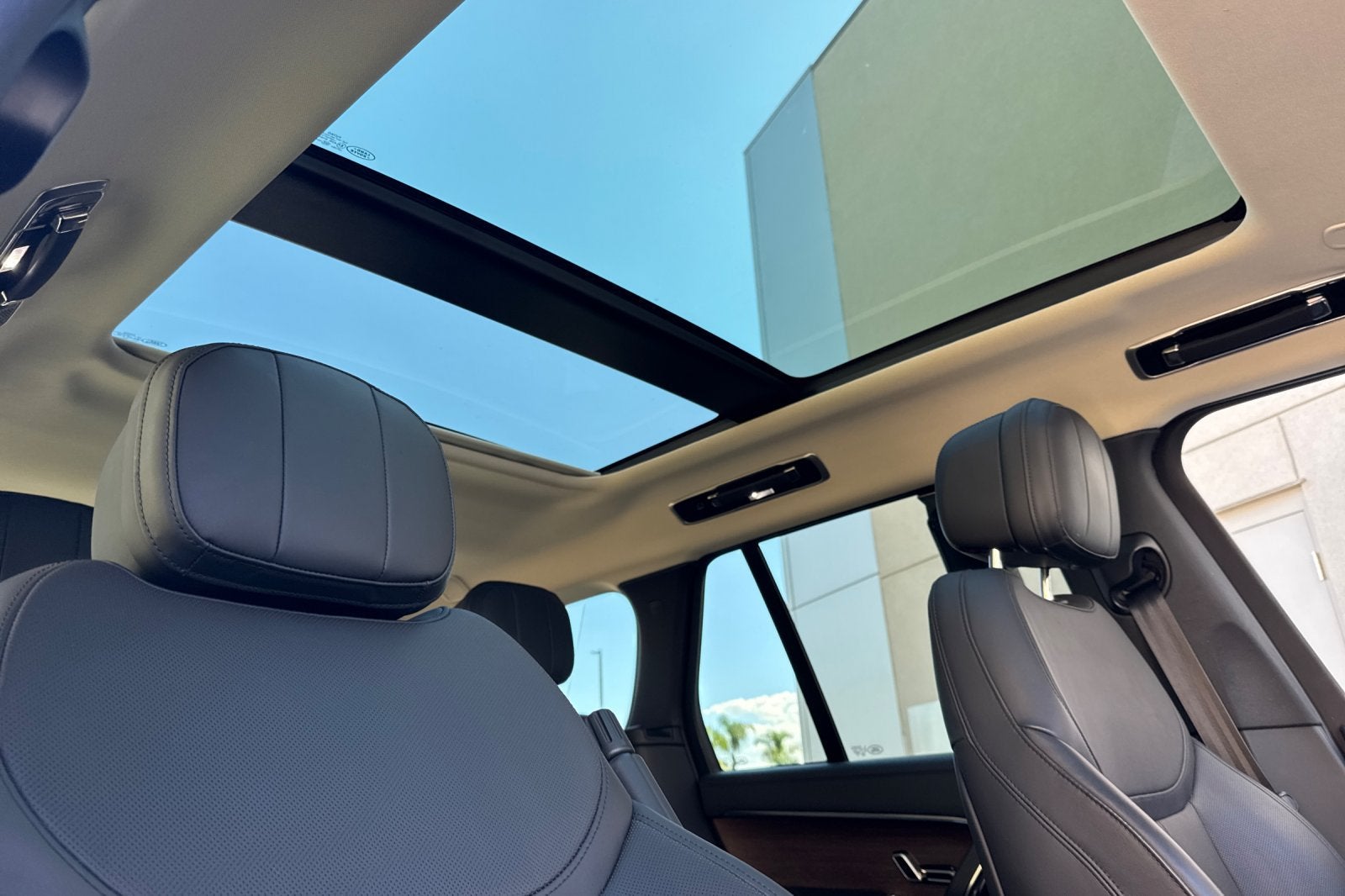 2023 Land Rover Range Rover SE