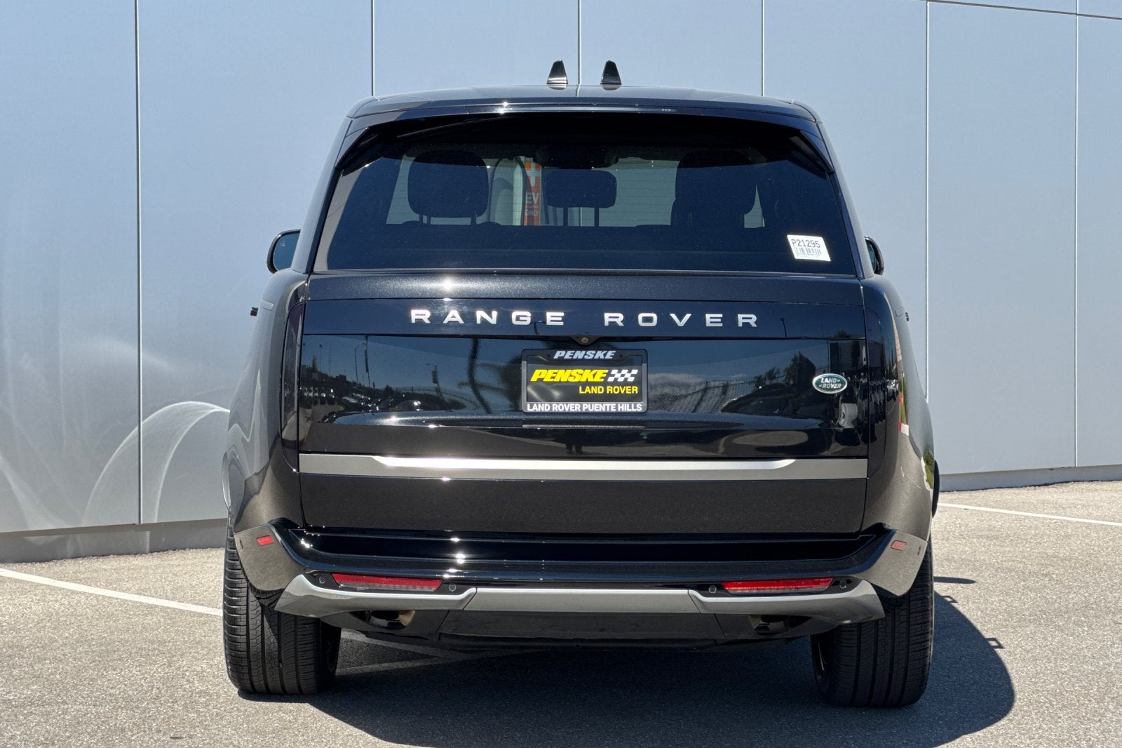 2023 Land Rover Range Rover SE