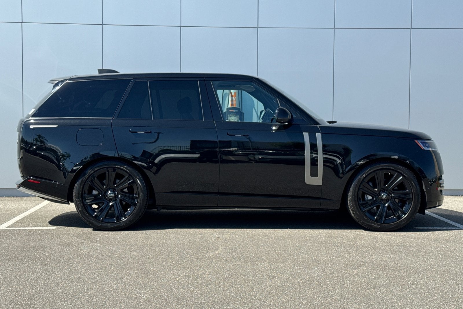 2023 Land Rover Range Rover SE