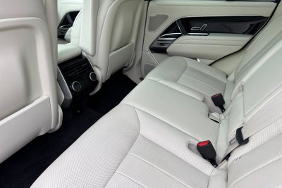2025 Land Rover Range Rover SE