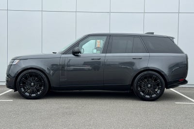 2025 Land Rover Range Rover SE