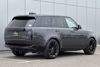 2025 Land Rover Range Rover SE