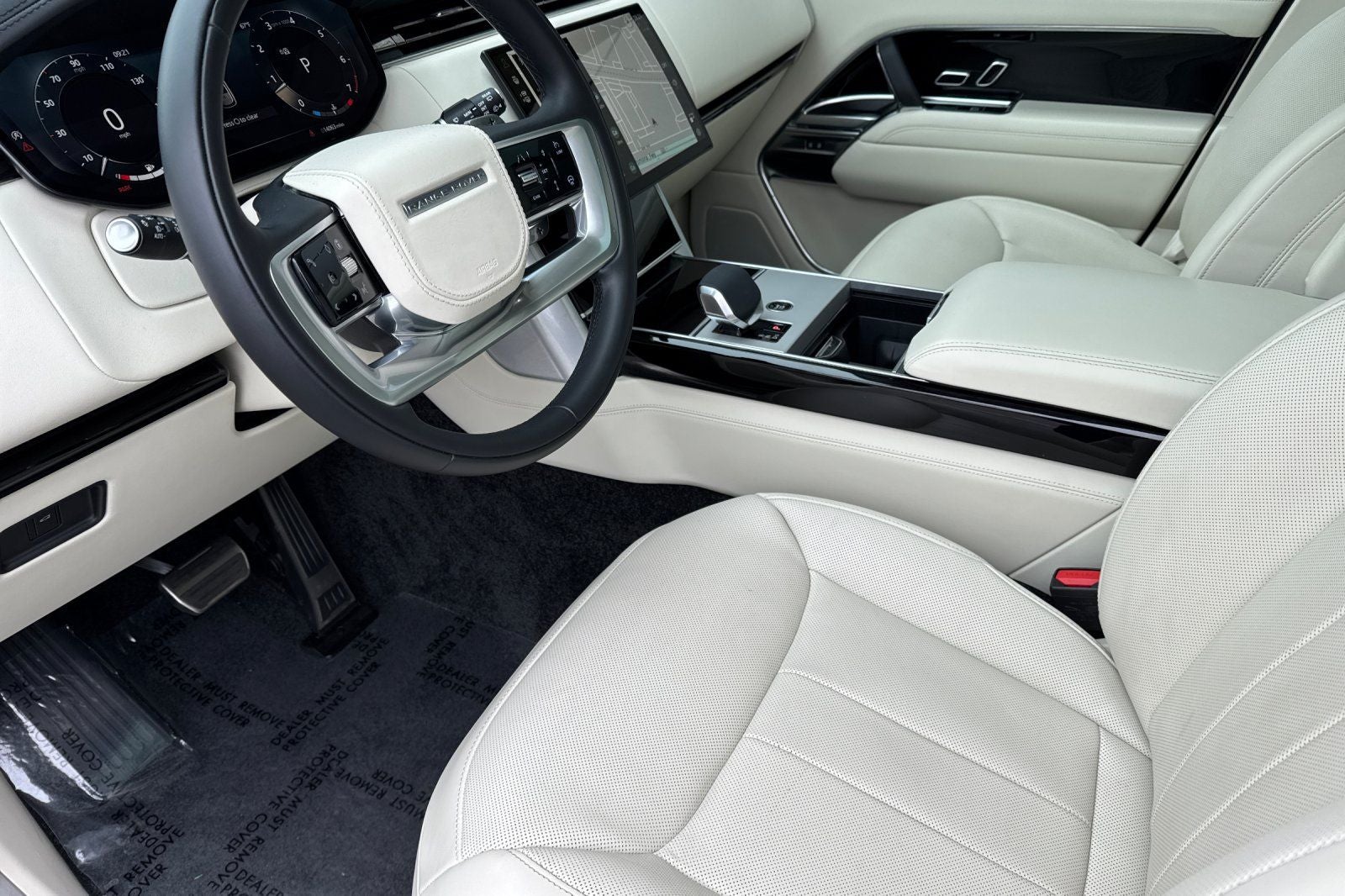 2025 Land Rover Range Rover SE