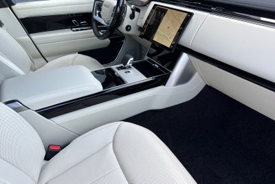 2026 Land Rover Range Rover SE