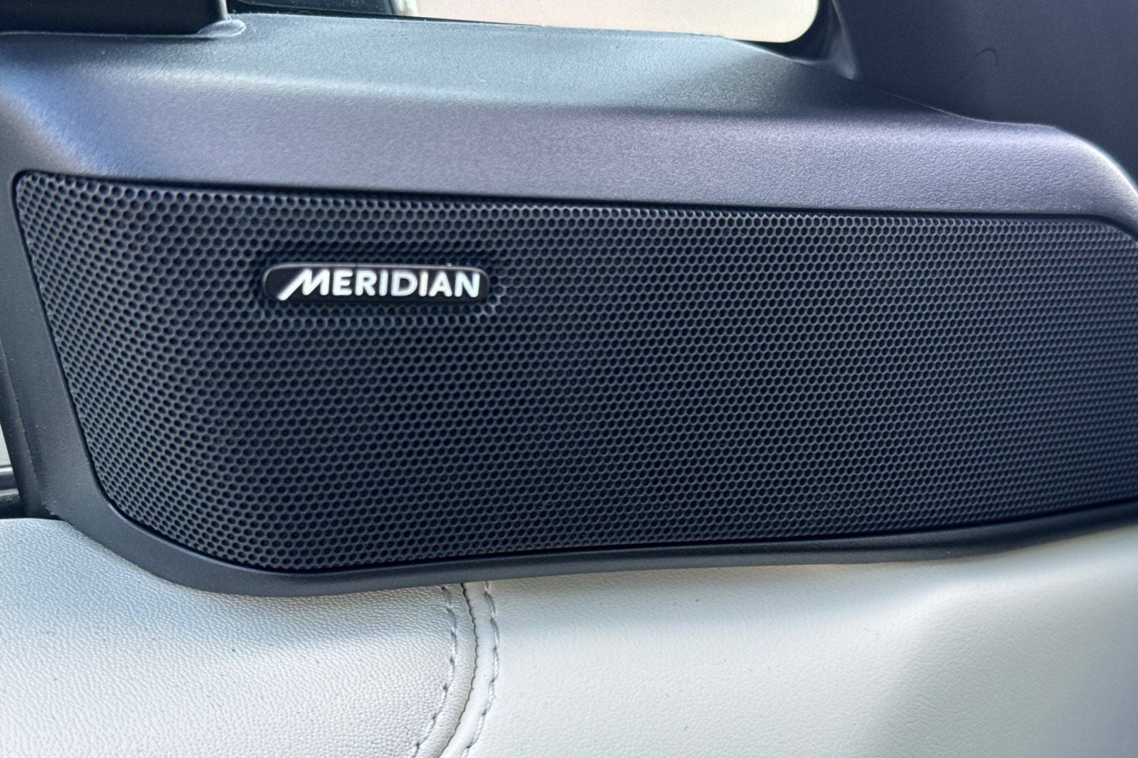 2026 Land Rover Range Rover SE